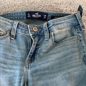 Size 1 low rise hollister boot jeans